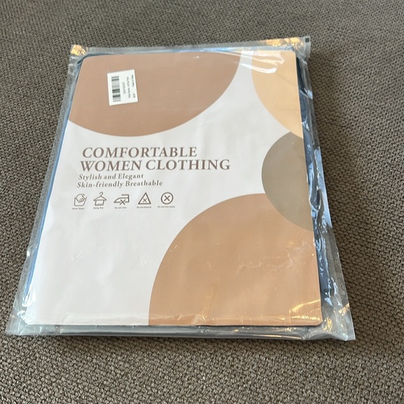 2 pack biker shorts w pockets XL slate blue and black, 8 inch tummy control NWT - Picture 2 of 5